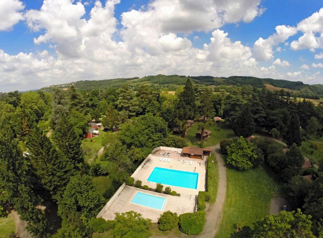 Camping Et Hotel Chateau Du Haget Montesquiou Esterno foto