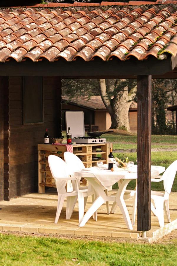 Camping Et Hotel Chateau Du Haget Montesquiou Esterno foto