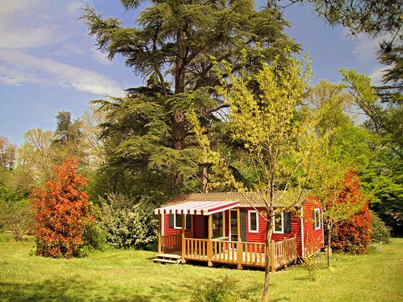 Camping Et Hotel Chateau Du Haget Montesquiou Esterno foto